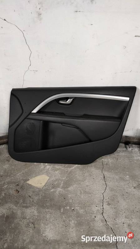 Boczek prawy przedni Volvo XC 70 polift 2013