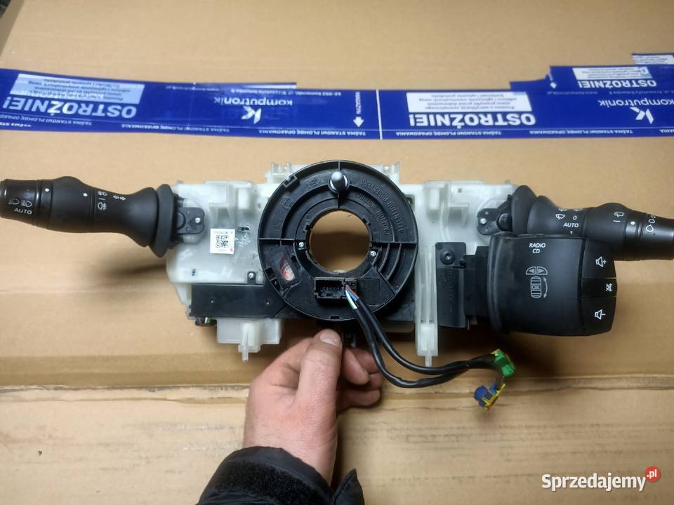 Renault Megane 3 Pająk kierownicy włącznik osobowe Wyposażenie elektryczne Przemyśl