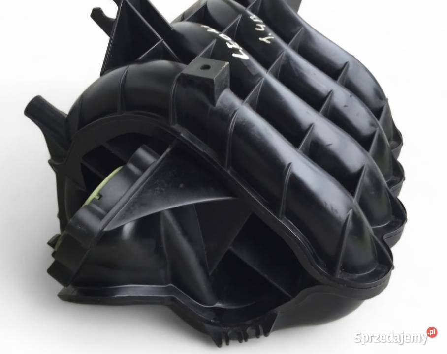 KOLEKTOR SSĄCY LEON I TOLEDO OCTAVIA A3 8L GOLF Działoszyce