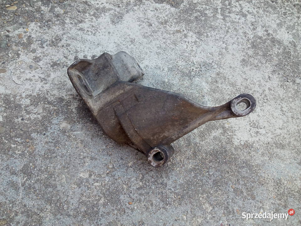 Audi 80 B4 Łapa Uchwyt pompy wspomagania Pompy wspomagania Dębica