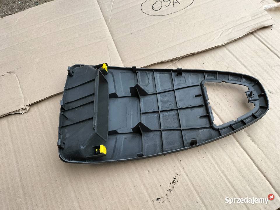OPEL CORSA D 13205164 PANEL WYŚWIETLACZ OSŁONA osobowe Kamień-Kolonia