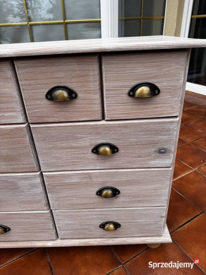 Komoda apteczna drewniana z szufladami bielona Komody Garwolin