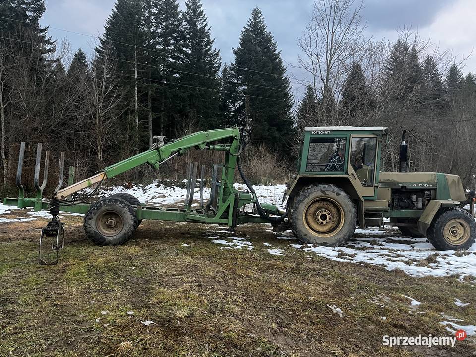 Ciągnik Fortschritt ZT 323 Z przyczepą leśną HDS Kołonice