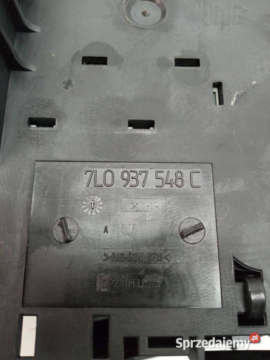 SKRZYNKA BEZPIECZNIKÓW 7L0937548C Audi Q7 I