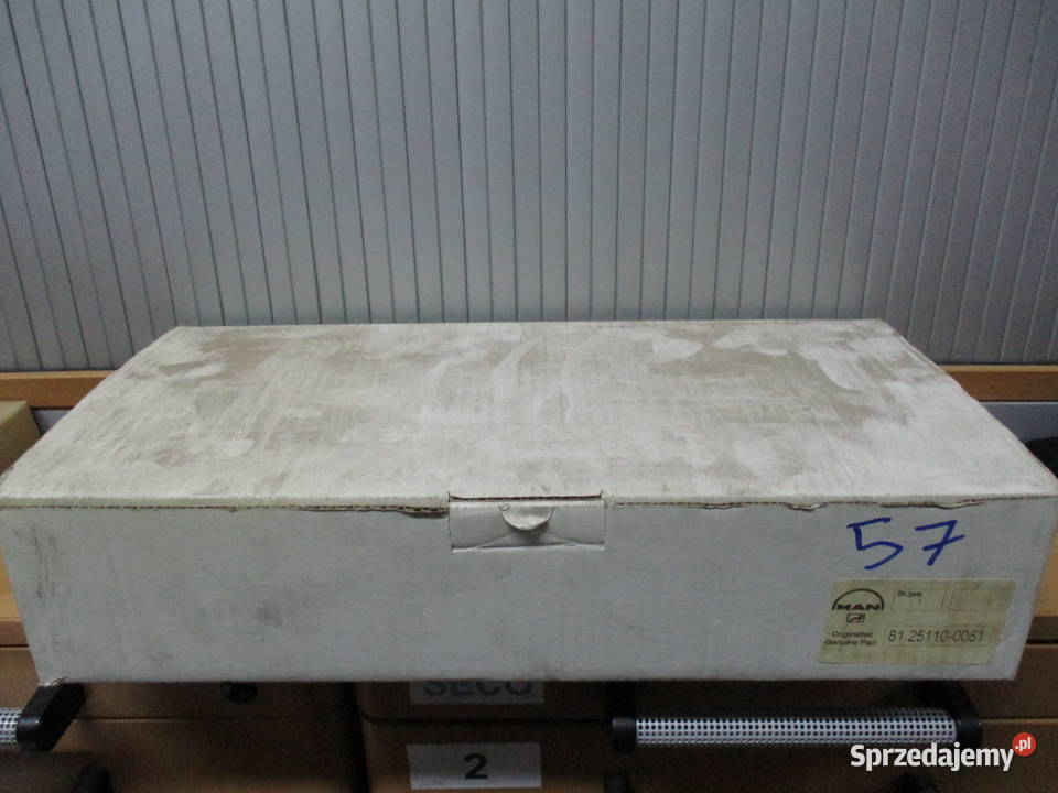 Klosz reflektora prawy Man 81251100081 Mogilno