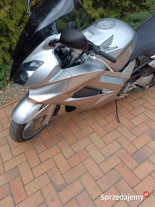 HONDA VFR 800 STAN PRZYGOTOWANA DO SEZONU