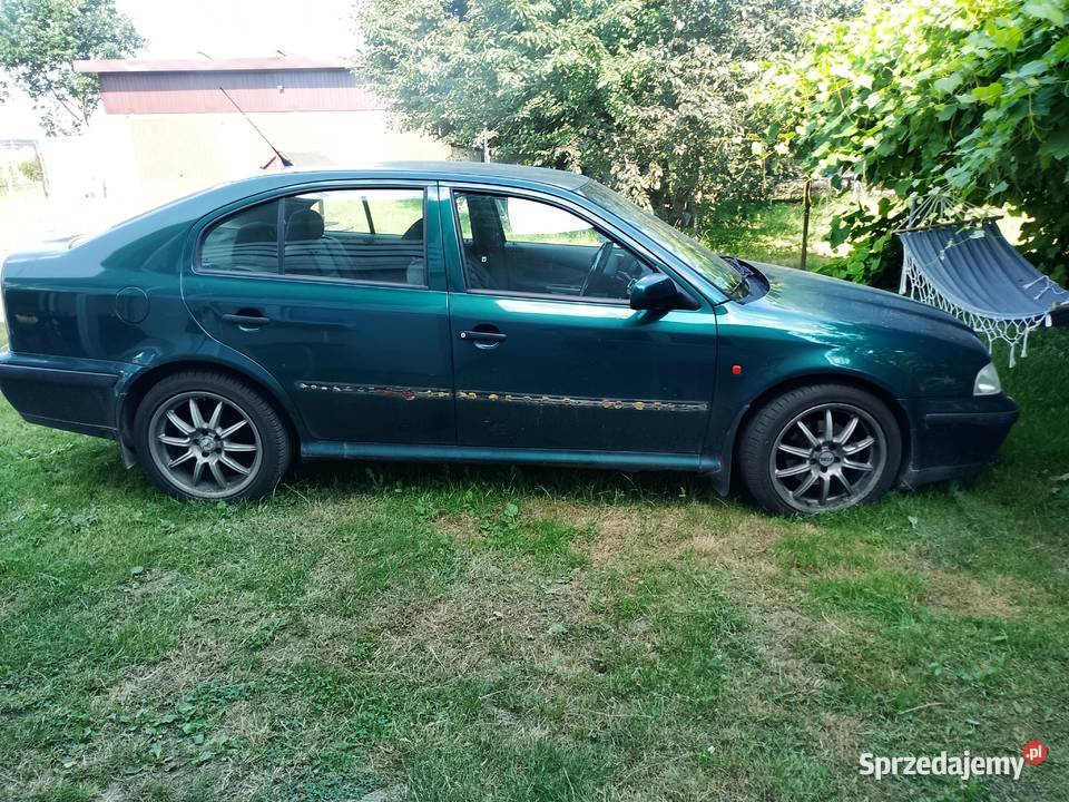 Sprzedam Skodę nieuszkodzony Octavia Motycz