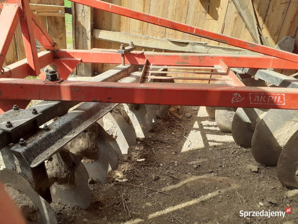 Sprzedam talerzówkę firmy Akpil na 8 talerzy 2u nieuszkodzony Stobiec