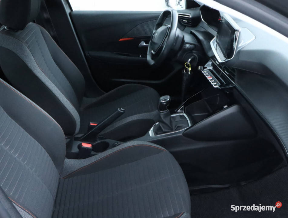 Peugeot 208 12 PureTech światła LED Piaseczno