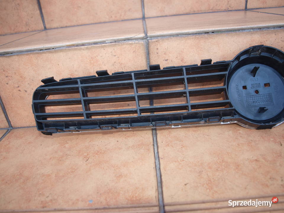 Fiat Bravo 2 II grill chrom atrapa przód 2007 osobowe