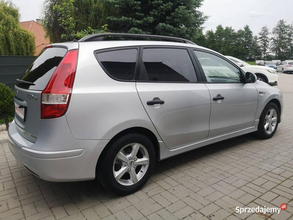 Hyundai i30 16CRDI 90 Klimatronic Kamera Alu 15 diesel Strzegom