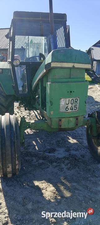 Ciągnik rolniczy John Deere 3130 z ładowaczem
