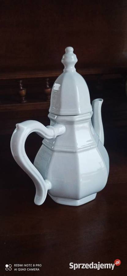 Dzbanek biały syg numeryczna 198612
Zachwyca Gdańsk sprzedam