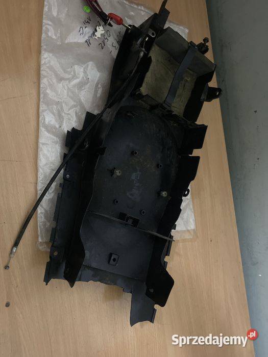 YAMAHA YZF R6 9802 RJ01 RJ03 Wypełnienie Zadupka