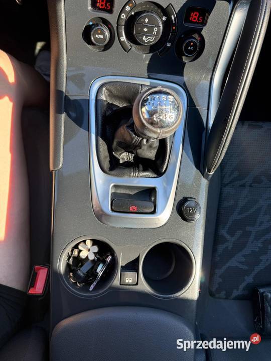 Peugeot 3008 16hdi przebieg 207 110KM Gryżyna