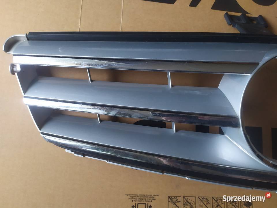 Mercedes cklasa w204 lift 1114r atrapa przednia Tuszyn