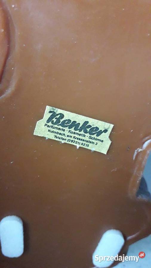 Figura matki Bożej z Dzieciątkiem Jezus