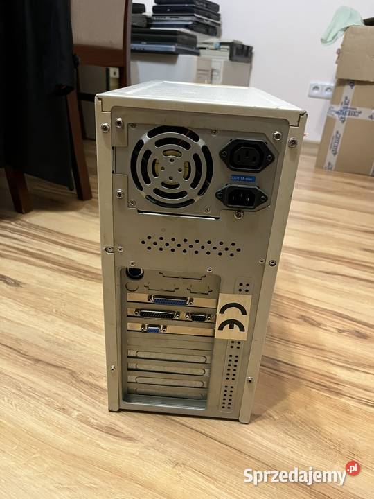 Zabytkowy komputer PC AT Pentium 100MHz Brzana