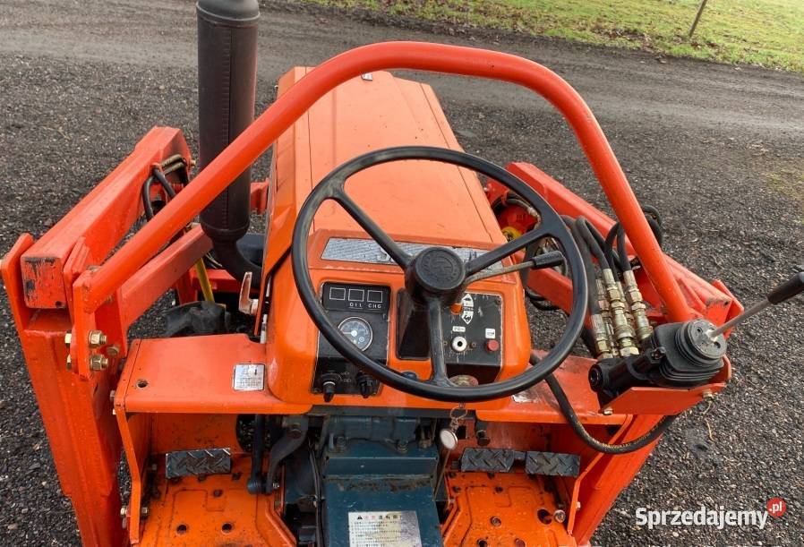 Miniciągnik Kubota ZB 1702M z ładowaczem i Sławków sprzedam
