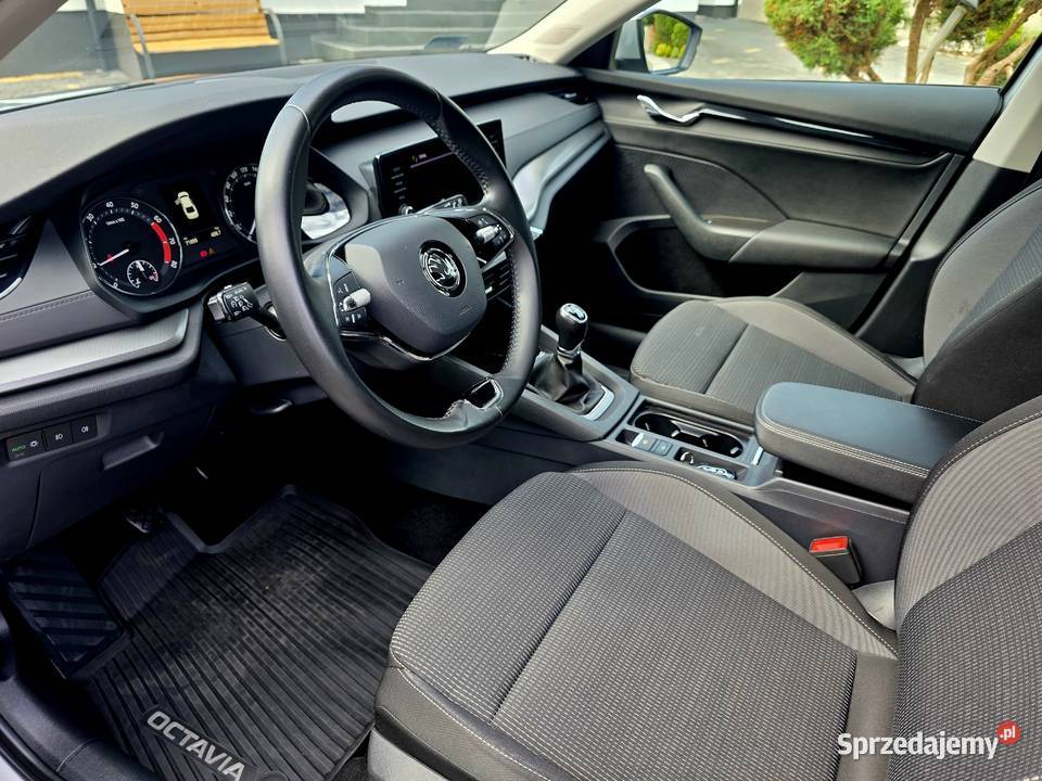 Skoda Octavia 15 TSI ACT Ambition Ful Led ASO Zarejestrowany w Polsce Będzin sprzedam