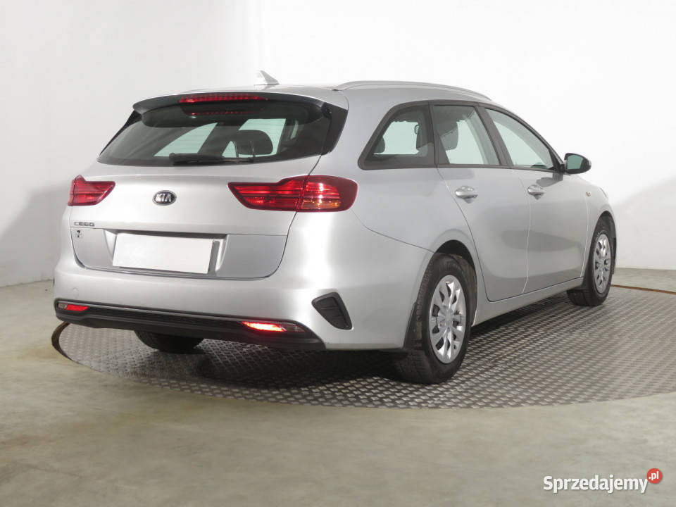 Kia Ceed 15 TGDI asystent pasa ruchu Katowice