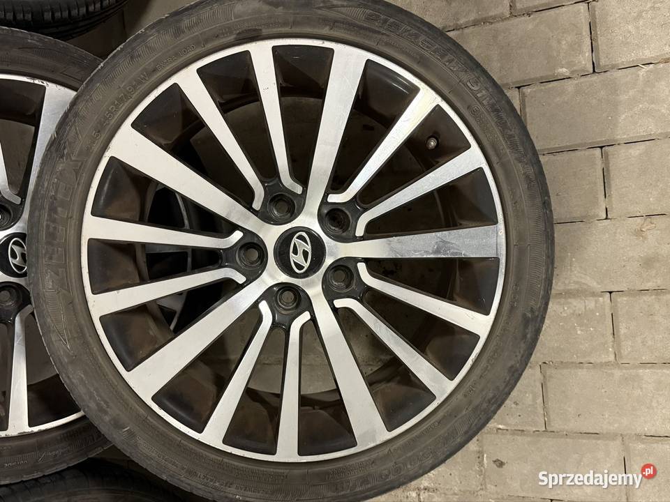 Felgi Hyundai R17 Tucsoni30sonata świeże opony Samochodowe podlaskie