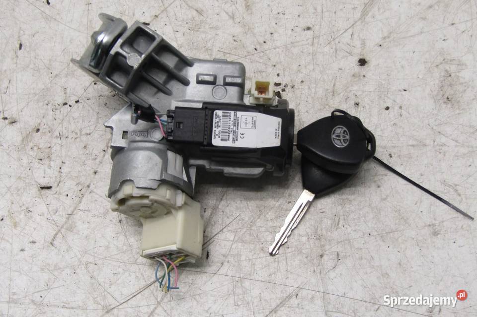 STACYJKA KLUCZYK WKŁADKA TOYOTA YARIS III sprzedam