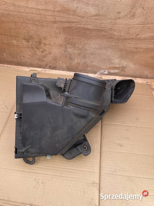 Obudowa filtra powietrza BMW E90 E91 E92 335D osobowe Stalowa Wola sprzedam