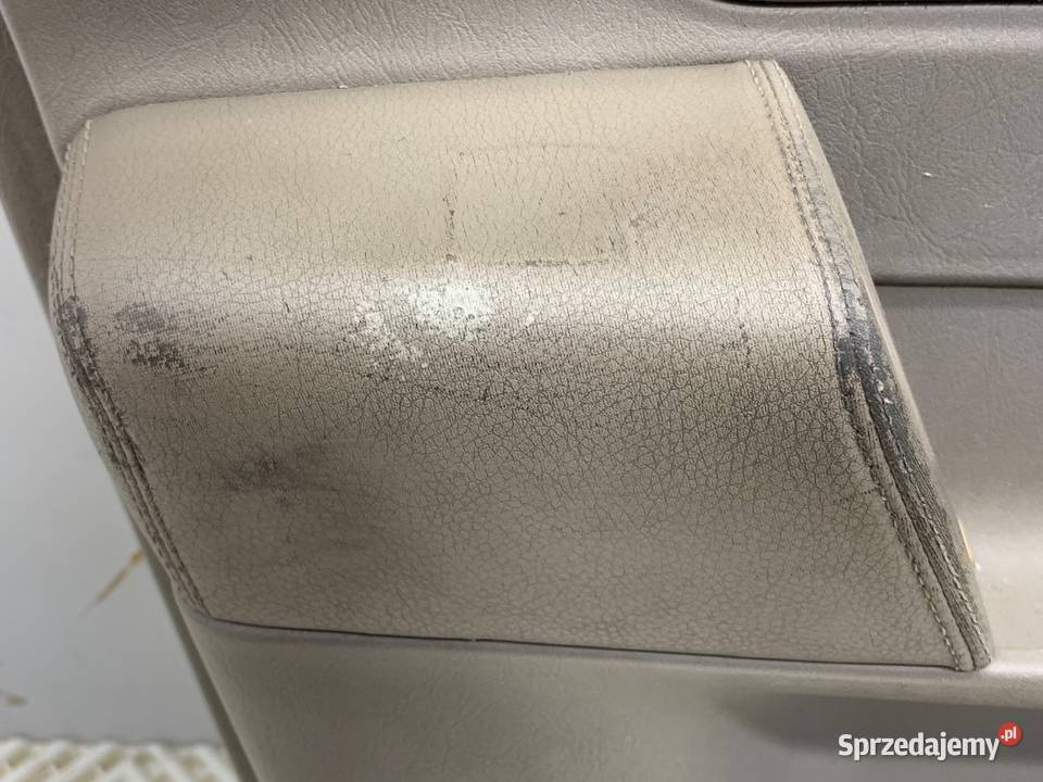 BOCZEK DRZWI LEWY PRZÓD HYUNDAI TUCSON Hatchback