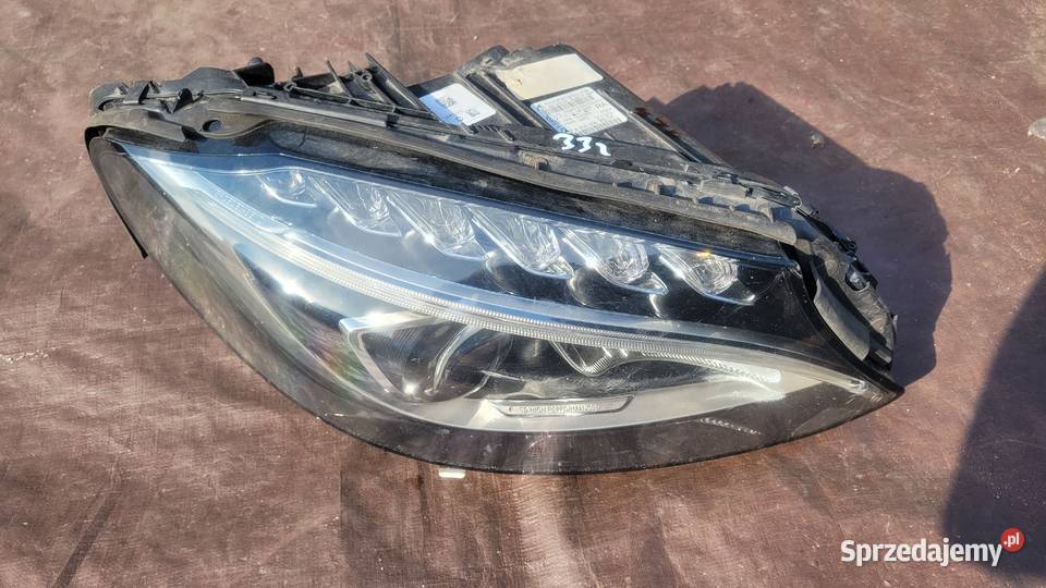 LAMPA PRAWA PRZÓD REFLEKTOR MERCEDES W205 FULL