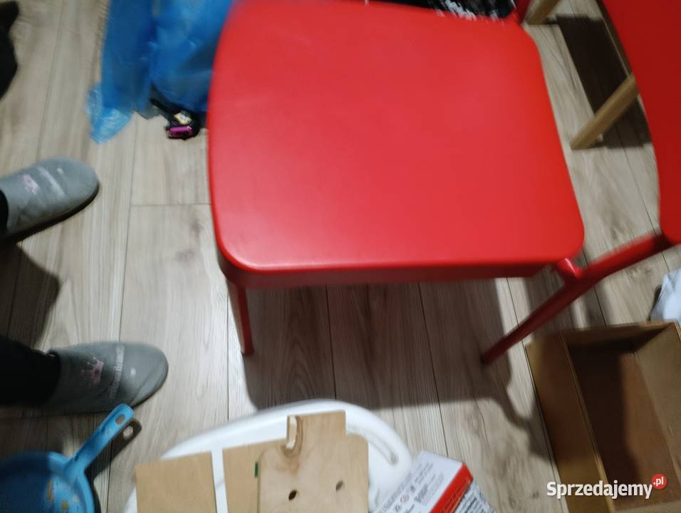 krzesło czerwone Poznań