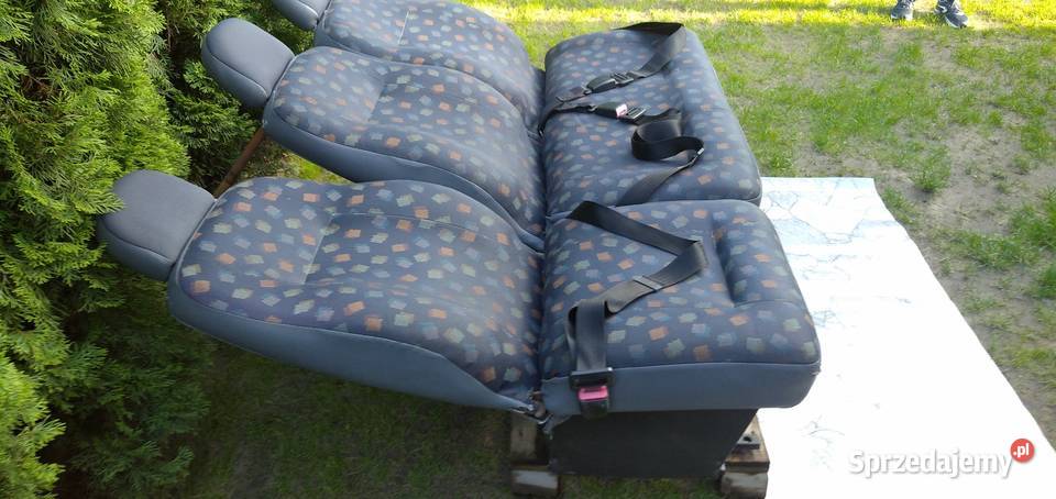 Kanapa trzy osobowa dzielona rozkładana Vito 639 Zalasewo