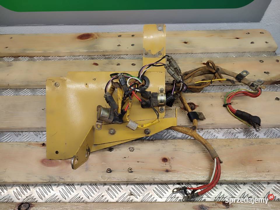Wspornik 1374285 wiązka elektryczna CAT TH 62 Pozostałe Wilkowo