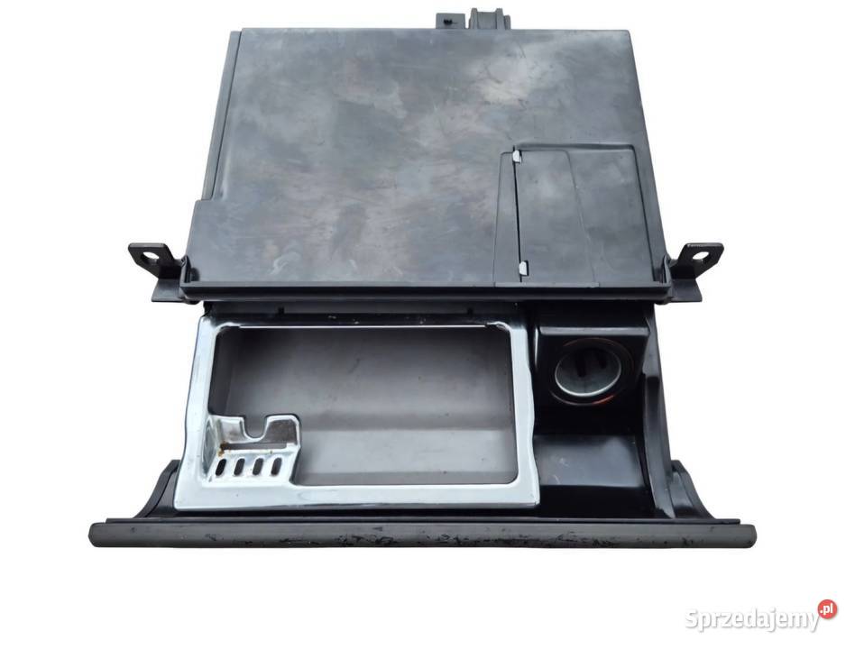 POPIELNICZKA PRZÓD Z WKŁADEM AUDI A6 C5 IMITACJA Popielniczki