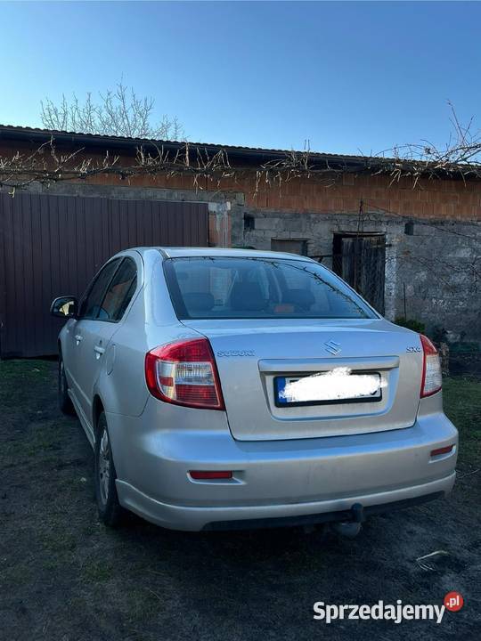 Suzuki sx4 sedan 16 uszkodzony sprzedam