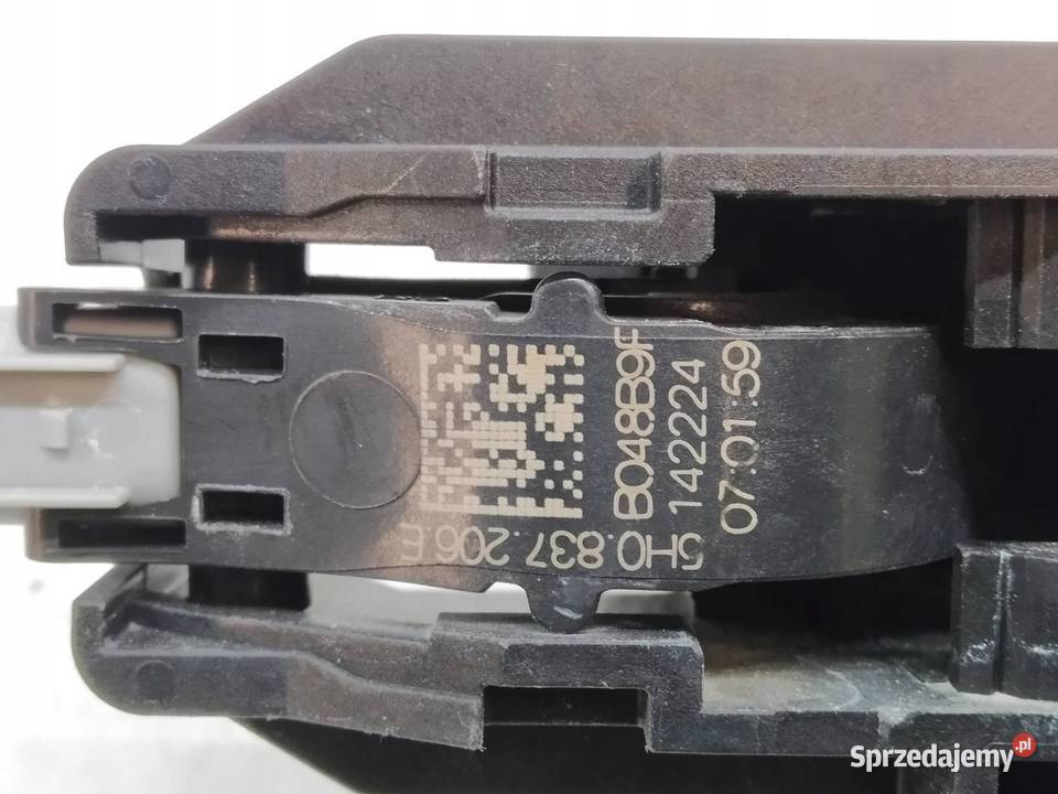 KLAMKA ZEWNĘTRZNA PRAWA PRZÓD SZARA 5H0837886C Klamki