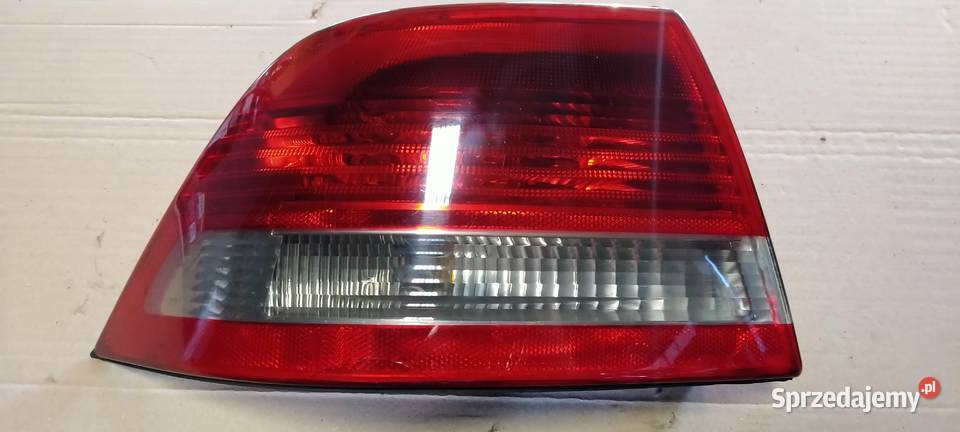 SAAB 93 93 SEDAN 20022007 LAMPA LEWY TYŁ Bielsko-Biała