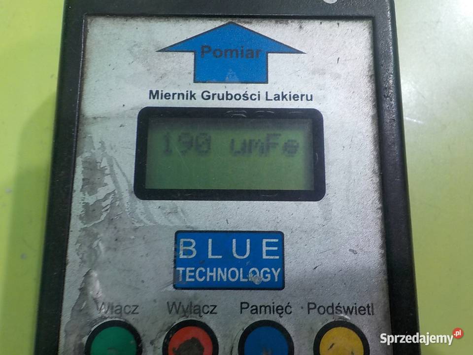 VOLVO C30 20 D 07r 2D blotnik lewy przod Suków