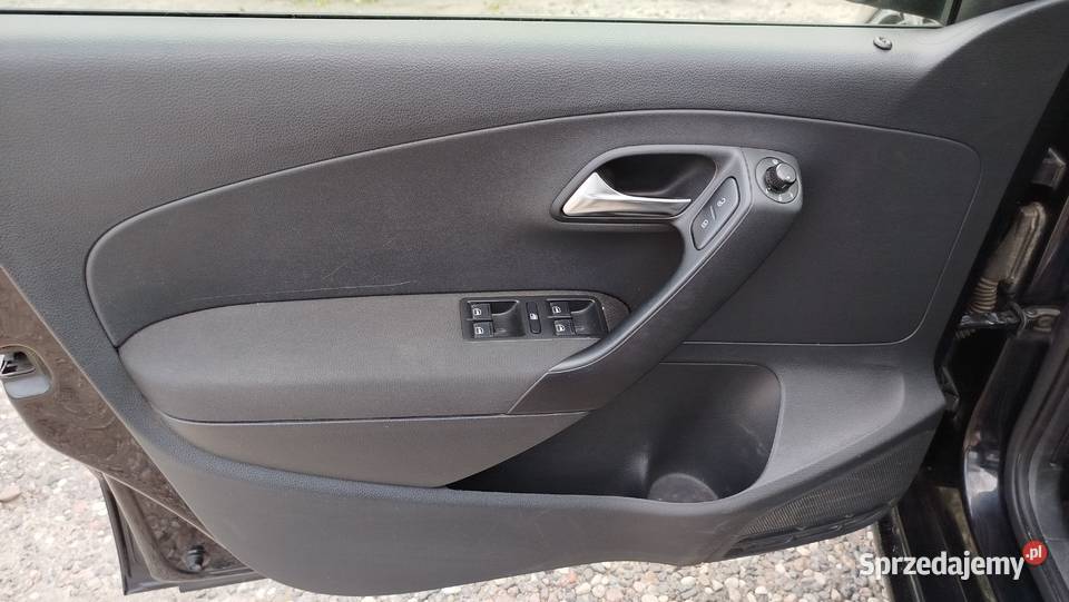 Vw Polo Niski Przebieg 5 Drzwi 11 Lat w Jednych Bytów