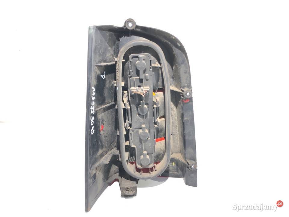 LAMPA PRAWY TYŁ MERCEDES W639 Hatchback 9703