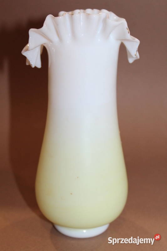 Szklany wazon w stylu rokoko 1577 Szczecin