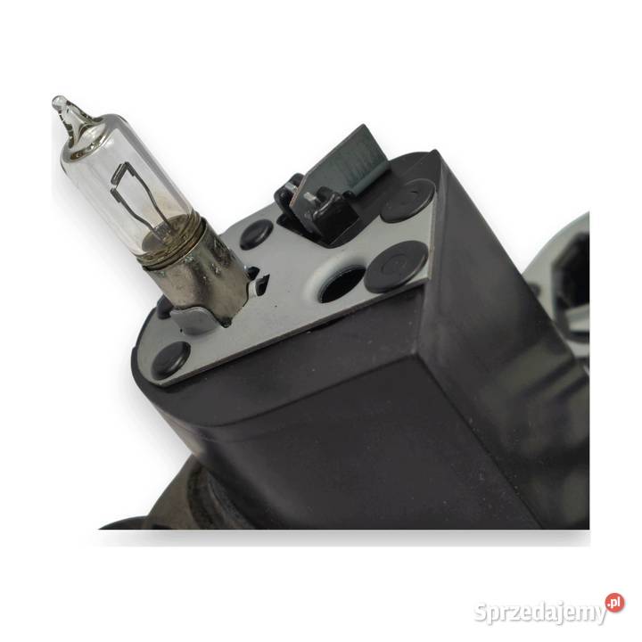 WKŁAD TYLNEJ LAMPY PRAWY Opel Insignia A KOMBI osobowe Chełm