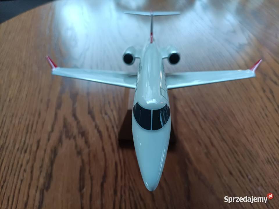 Model samolotu BOMBARDIER Learjet 70 Poznań
