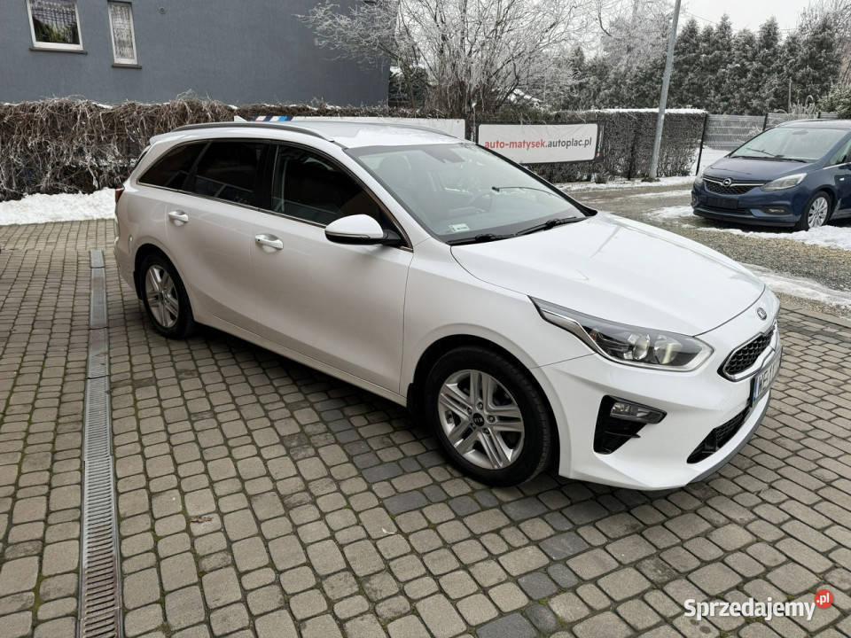 Kia Ceed 14 TGDI 140 Automat CarPlay Kamera III ESP Orzech sprzedam