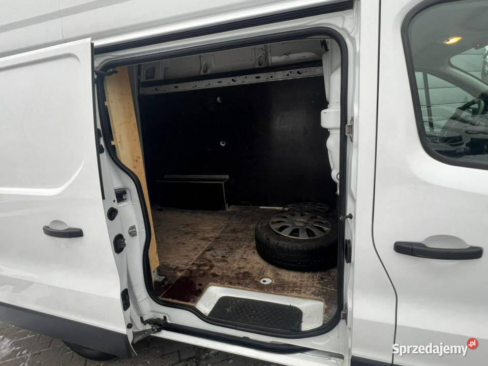 Opel Vivaro 16d 125 Wysoki Klima biały