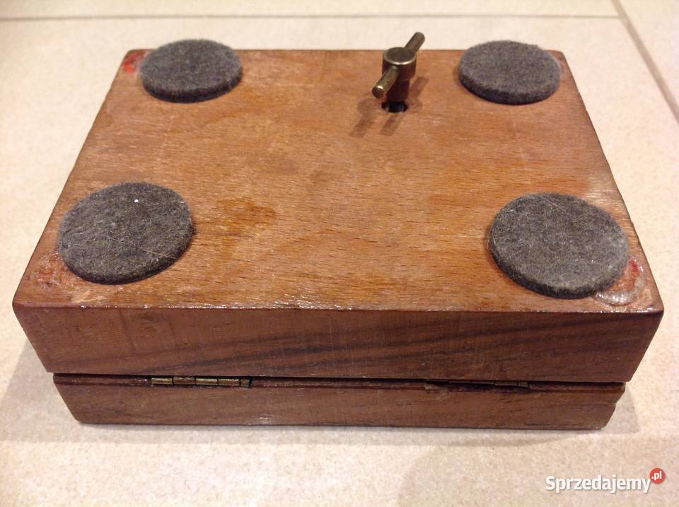 Stara Szkatułka z Pozytywką Sygnowana Nowa Sól