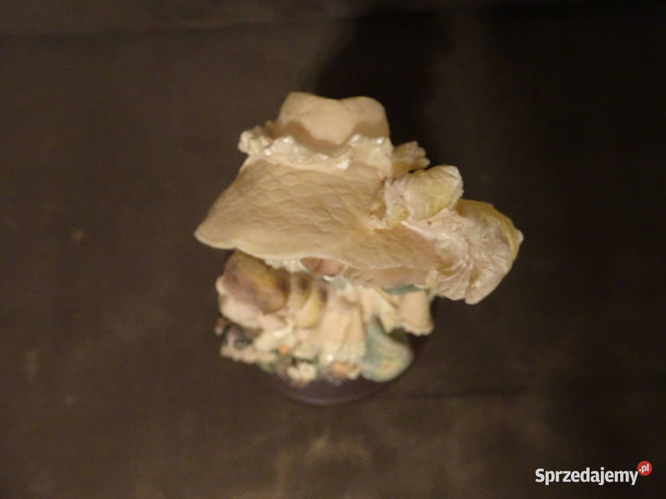 Figurka dama z psami Warszawa