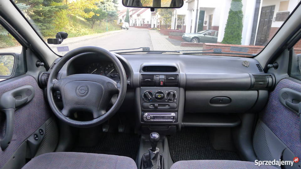 Opel Corsa B 14 1997 zadbana bogata wersja Warszawa