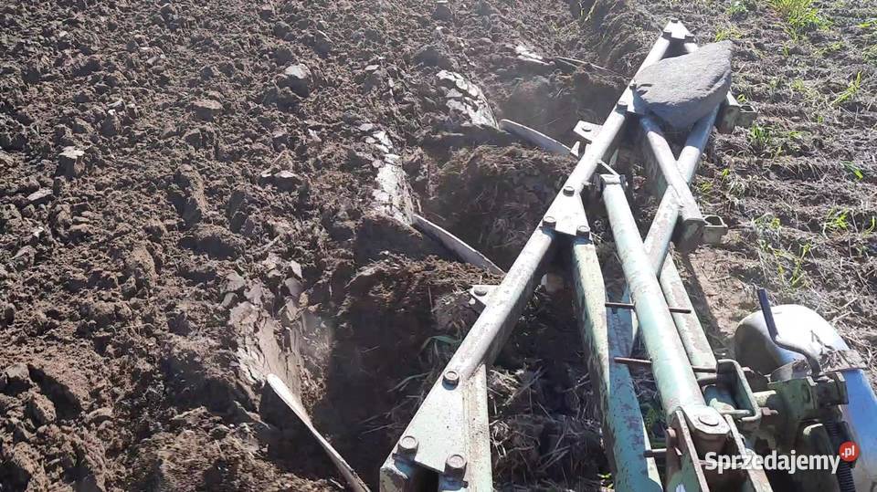 Pług 4skibowy zagonowy Unia Grudziądz U0362 Gorzów Śląski