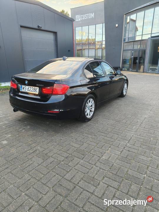 BMW f30 seria 3 benzyna 20 sprzedam